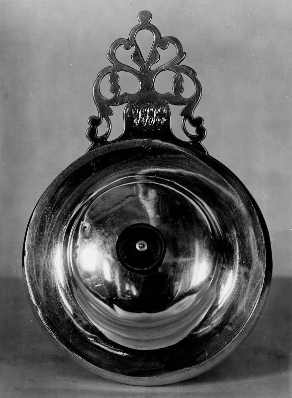 Porringer, covered
