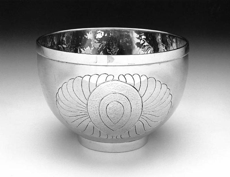 Bowl with chased ornament