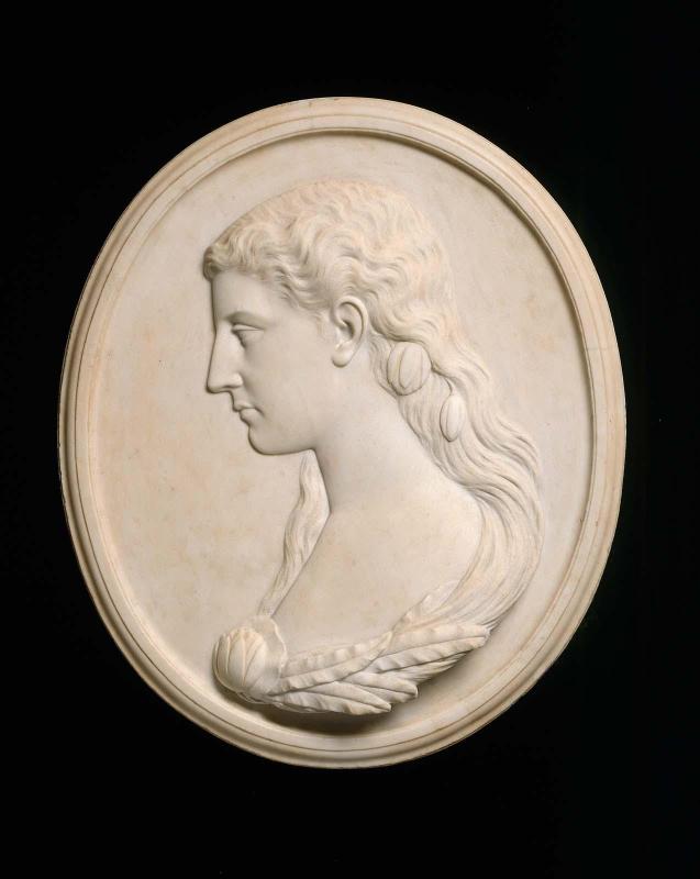 Portrait medallion