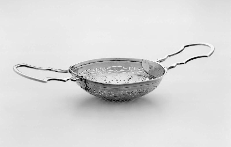 Punch strainer