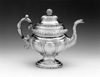 Three-piece tea service