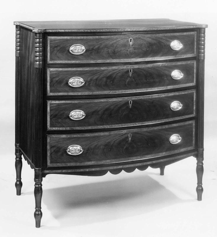 Chest of drawers
