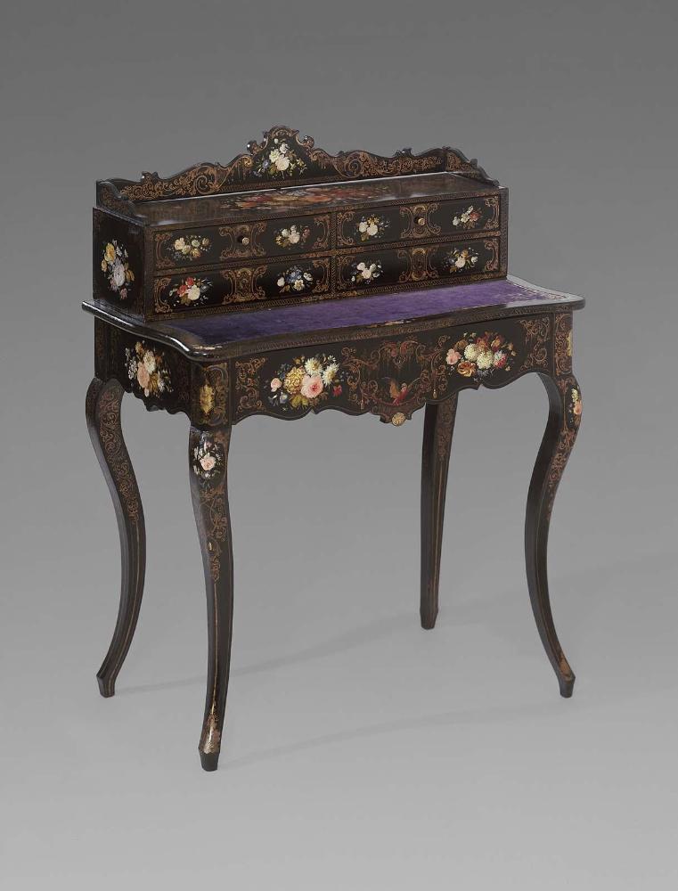 Lady's writing desk