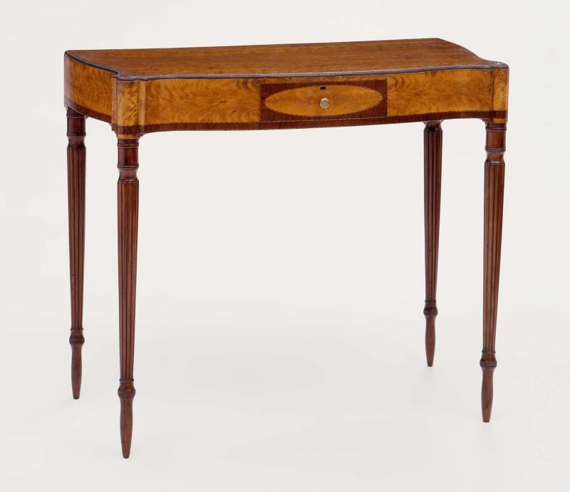 Dressing table