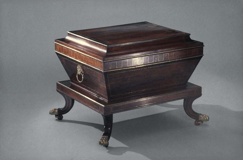 Cellaret, wine cooler