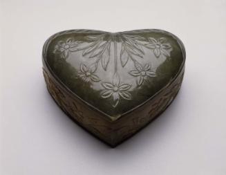 Heart-shaped covered box