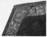 Decoration on lid