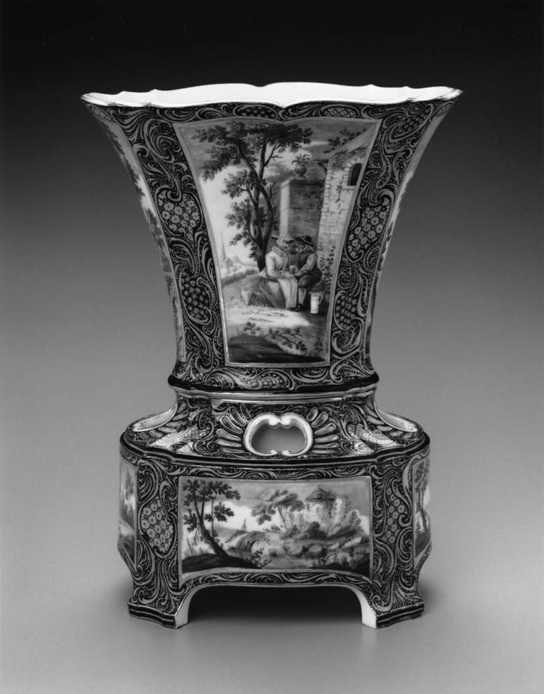 Stand for Flower Vase 65.1791b