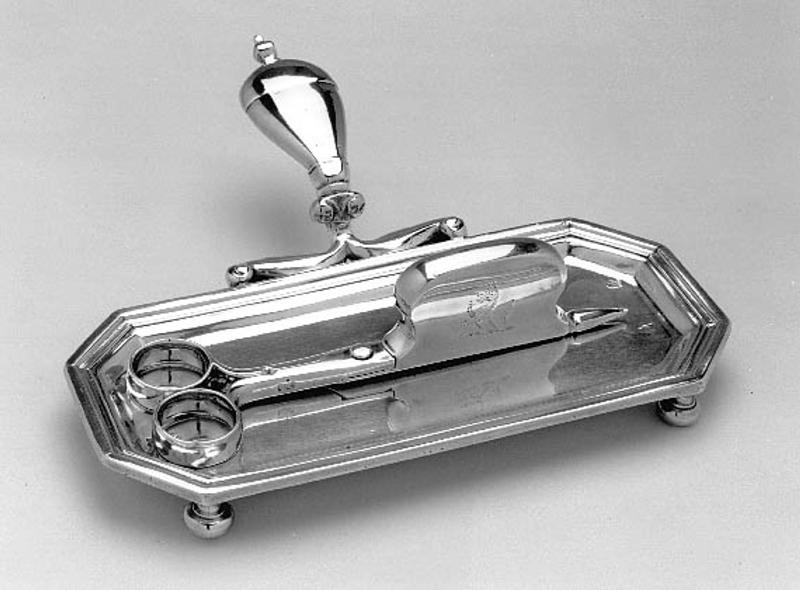 Snuffer with Tray