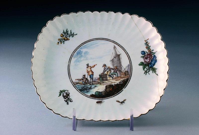 Fluted dish