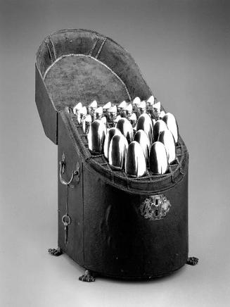 View: Portrait, whole set in box