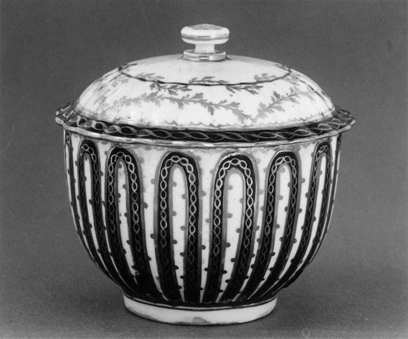 Covered bowl