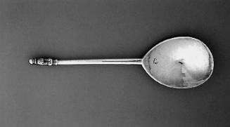 Lion sejant spoon