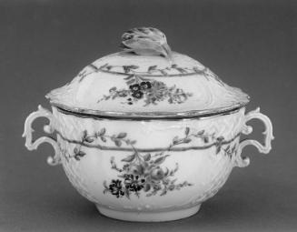 Porringer with cover and undertray