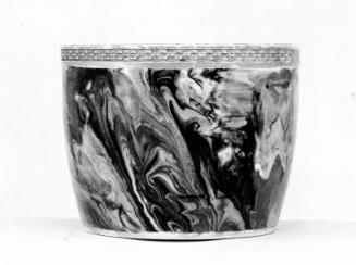 Flower pot