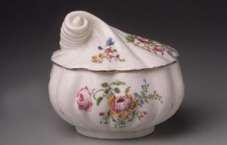 Covered sugar basin