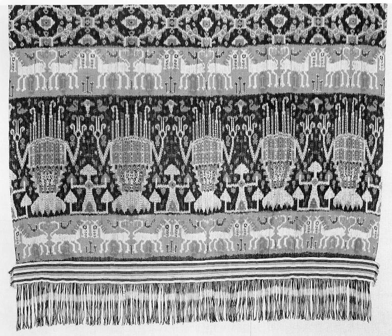 Man's upper or lower body wrapper (hinggi)