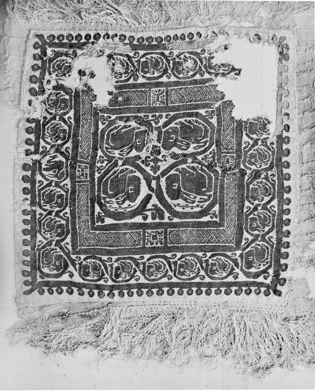 Square tapestry medallion