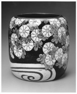 Handwarmer with Design of Chrysanthemums