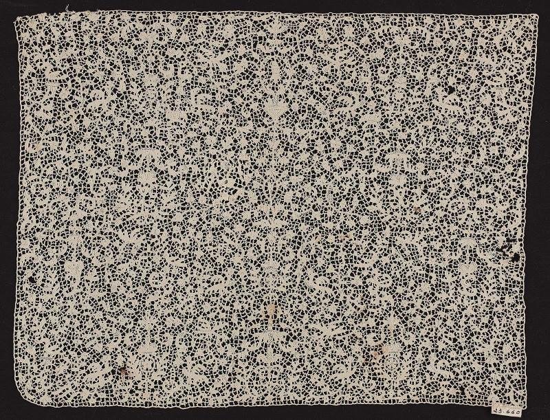 Textile lace
