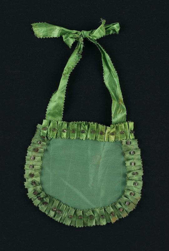 A green taffeta bag