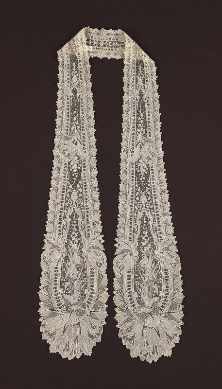 A barbe of needlepoint lace