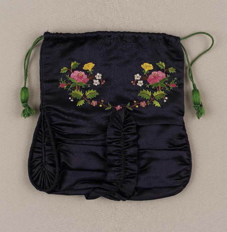 Drawstring bag
