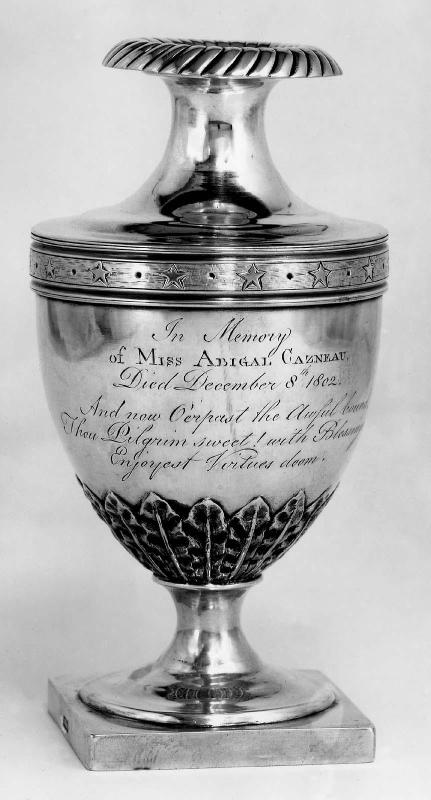 Urn, Memorial