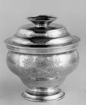 Sugar bowl