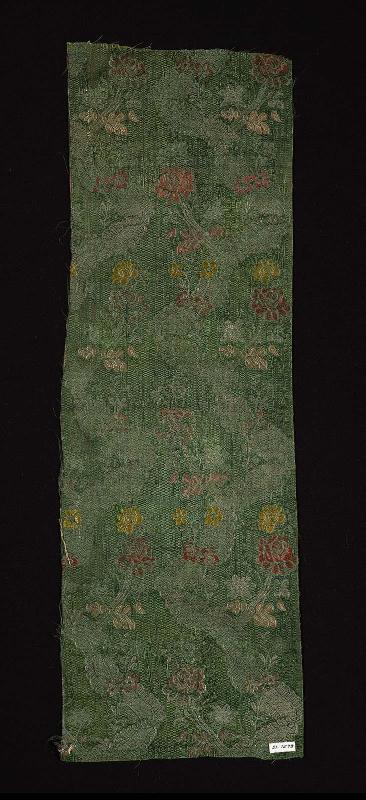 Piece of silk weaving