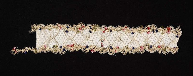 Piece of trimming, (part of set with piece of brocade)