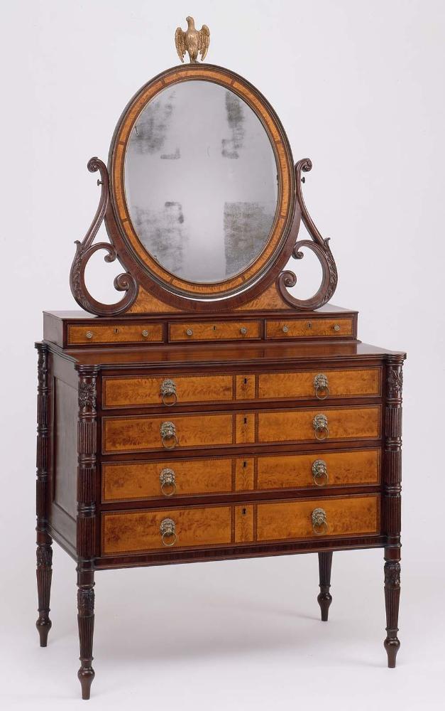 Dressing table with looking glass