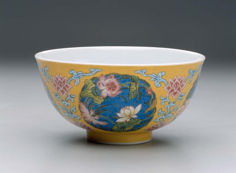 Yellow bowl with floral design