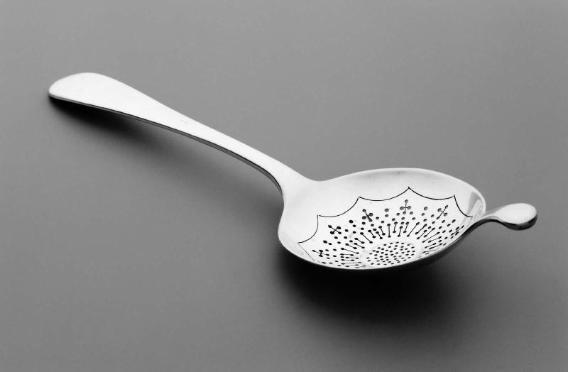 Tea strainer