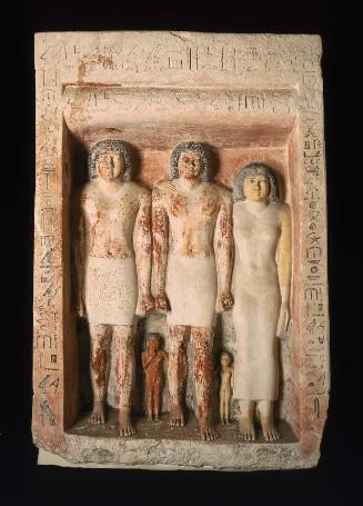 Pseudo-group statue of Penmeru