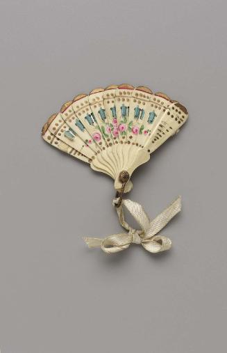 Doll's brisé fan