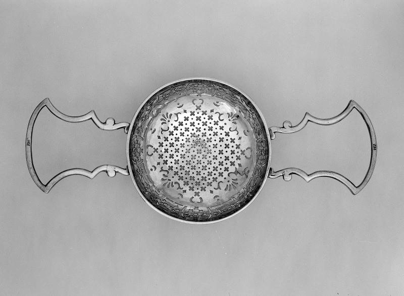 Punch strainer