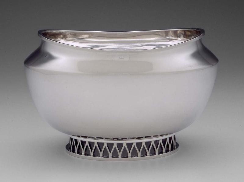 Elliptical bowl