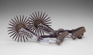 Spur (espuela), one of a pair