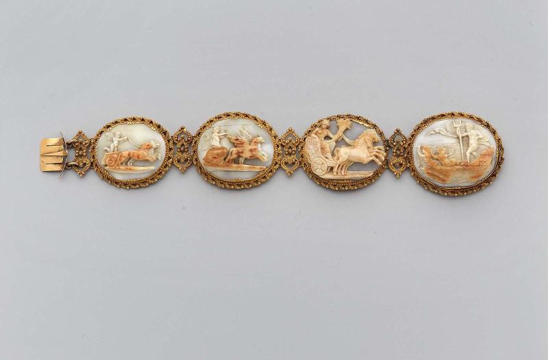 Cameo bracelet