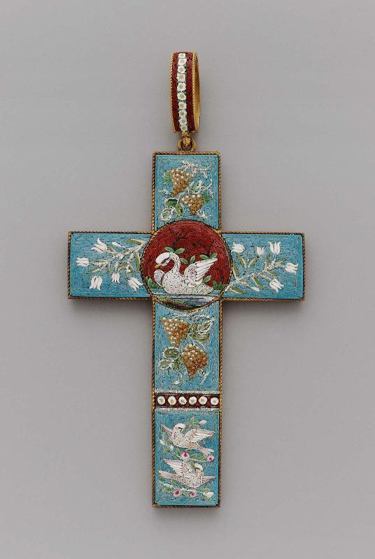 Cross pendant