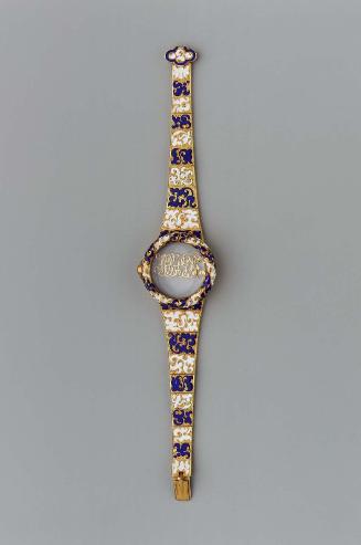 Bracelet with crystal locket