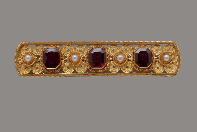 Brooch