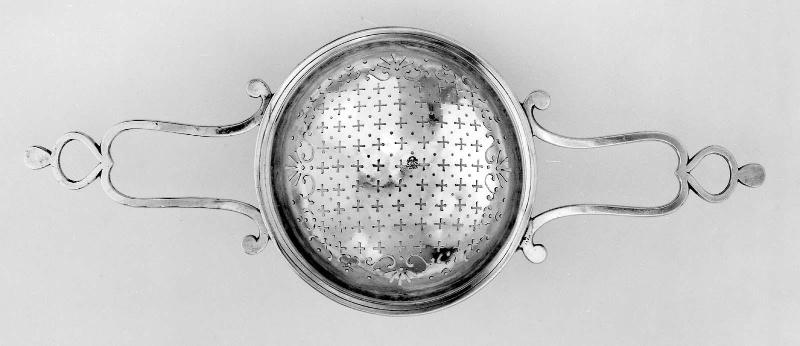 Punch strainer