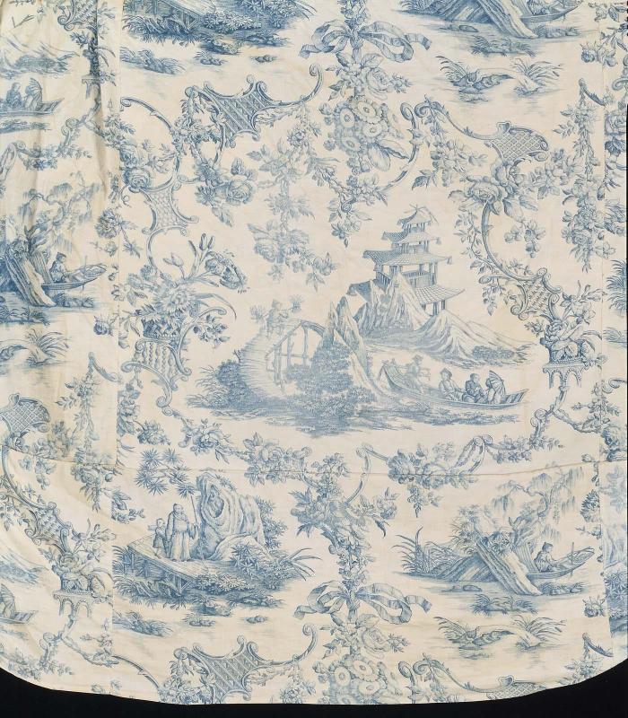 Printed cotton slipcover
