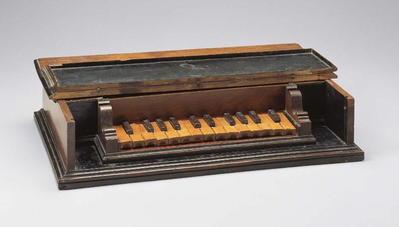 Keyed metallophone