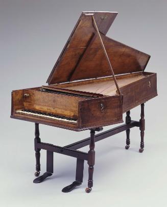Harpsichord with additional piano action
