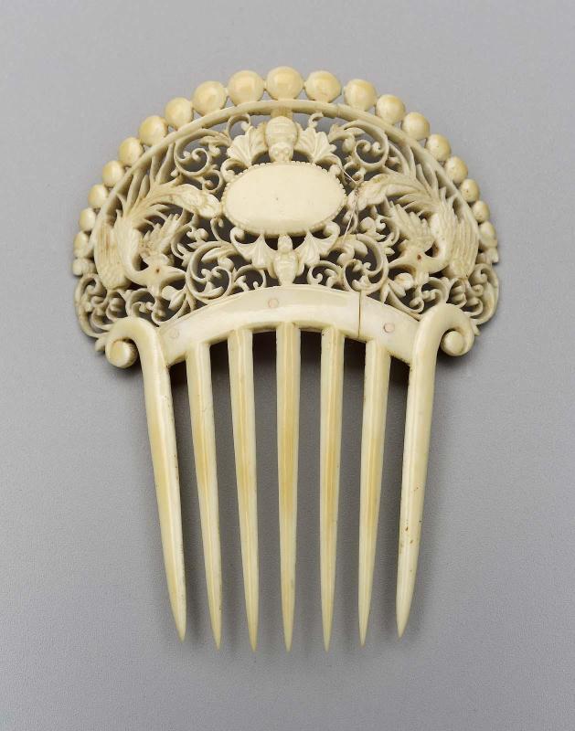 Comb