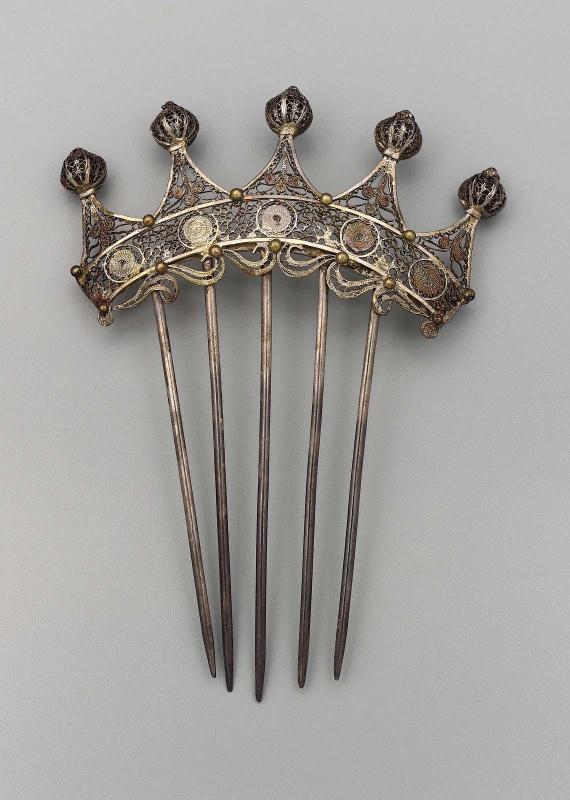 Comb