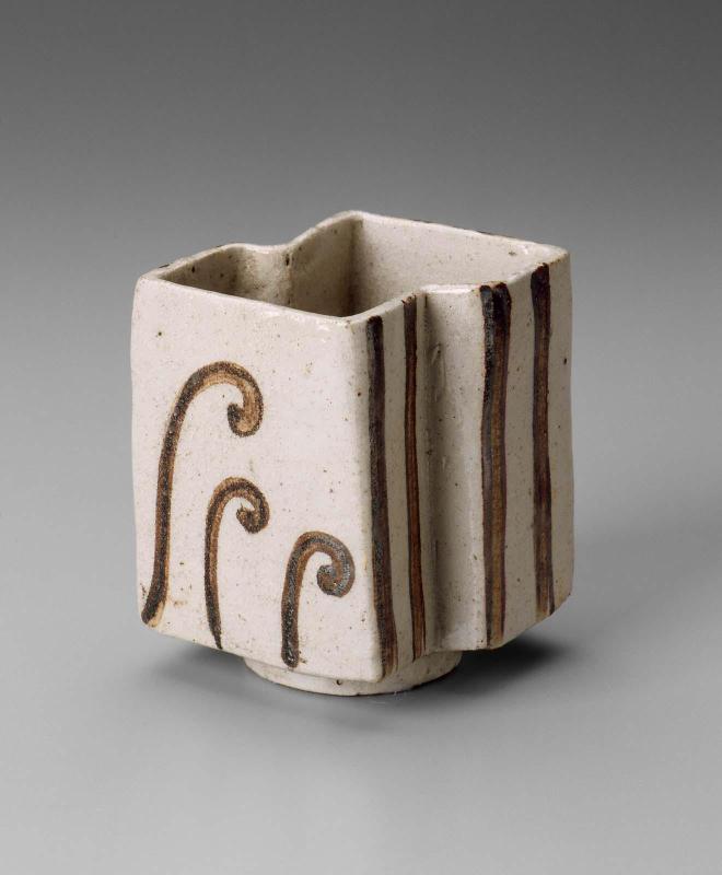 Side dish with design of fern fronds